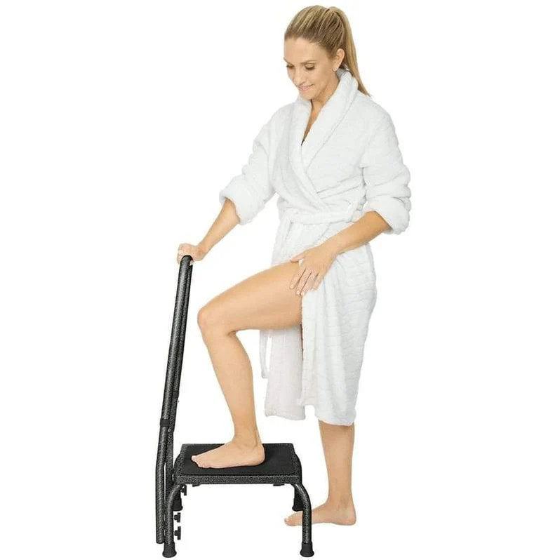 image_2025-11-13_215225542 Step Stool with Handrail